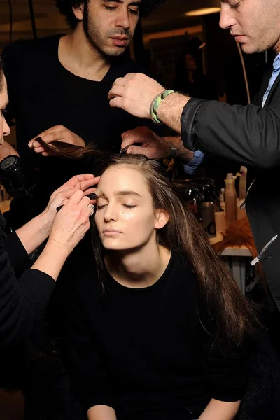 Look 18